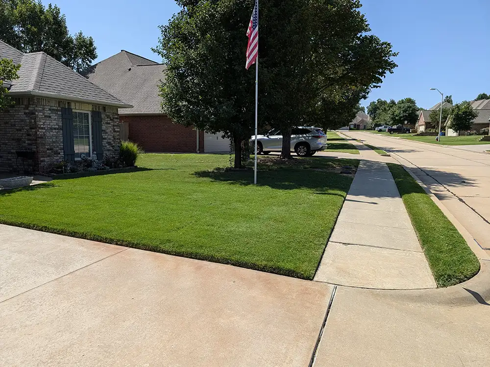 residential-lawncare-services a houses lawn